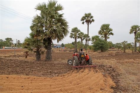 Irin Updated Drought May Leave 80000 Sri Lankans In Need Of Life