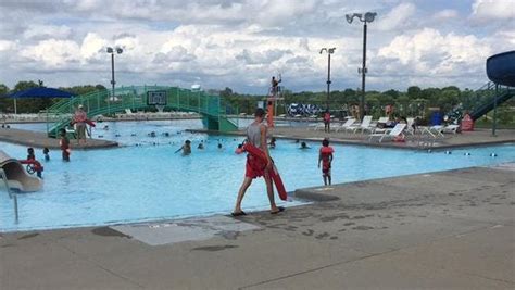 Fairfield May Hire Professional Firm To Manage Aquatic Center