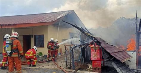 Sembilan Rumah Terbakar 26 Mangsa Hilang Tempat Tinggal Harian Metro