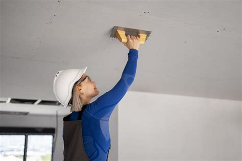 Sigue Estos Trucos Para Tapar Grietas En La Pared Y En El Techo De Tu Casa