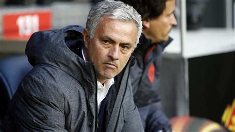 Mercato Manchester United Jos Mourinho Frustr Par Le Mercato Des