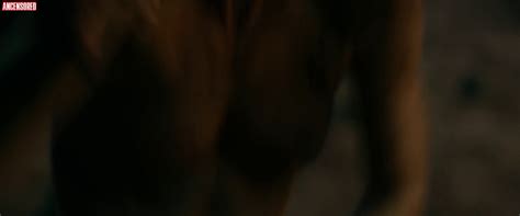 Mackenzie Davis Nude Pics Page