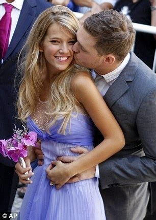 Michael and Luisana Wedding [March 31st] - Michael Bublé Photo ...