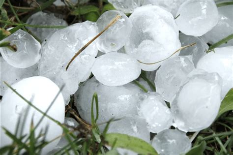 Alpes Maritimes Dimpressionnants Orages De Gr Le Sabattent Sur Les