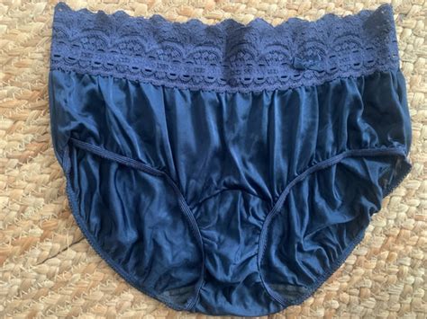 Olga Secret Hug Silky Nylon Bikini Panty Lace Trim L Navy Blue Nwot Ebay