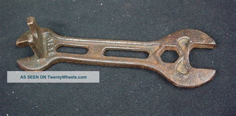 Antique Farm Wagon Tractor Implement Wrench Ih International Harvester Z810