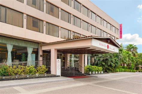 Ramada Plaza by Wyndham Karachi Airport Hotel in Pakistan - Room Deals ...