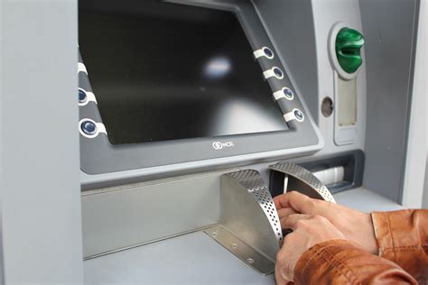ATM: Μεγάλη αλλαγή - Τι θα ισχύσει για τις αναλήψεις - xristika.gr