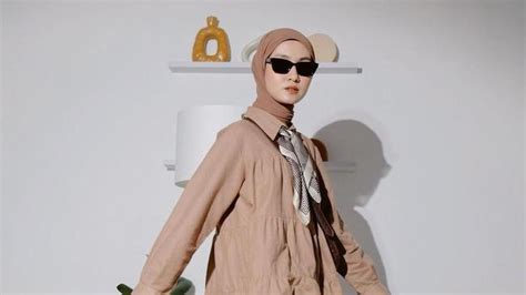 5 Inspirasi Outfit Hijab Vintage Ala Selebgram Inas Rana Fagastia Swag