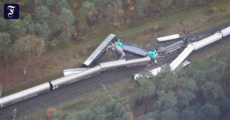 Difficult Clearance Work Hanoverberlin Railway Line Closed For