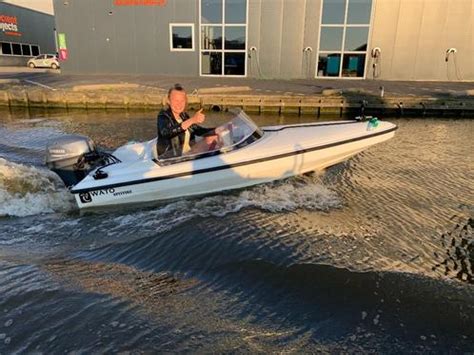 Wato Spitfire Speedboot Met 9 9pk Yamaha Kortstaart 4 TAKT