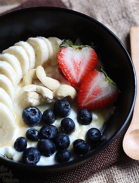 Berry Banana Greek Yogurt Bowl The Peach Kitchen