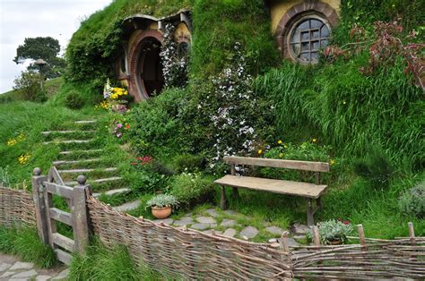 Hobbit Houses - Beautiful Designing - XciteFun.net