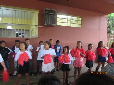 ESCOLA MUNICIPAL PEDREIRA DO INSTITUTO Apresentação 4º Ano