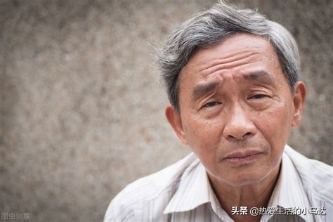 人過60歲後！為什麼「都不願跟老伴一起睡？」 3位過來人「說出各自真心話」：實在受不了