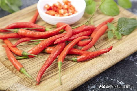 Eating More Peppers Can Help You Live Longerpeking University Study