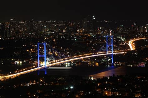 Puente Del B Sforo Desde Estambul Turqu A Foto Premium