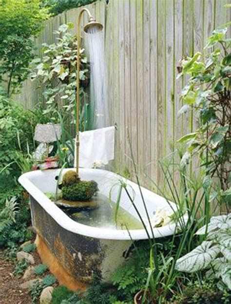 old-diy-tub-pond-and-water-fountain – HomeMydesign