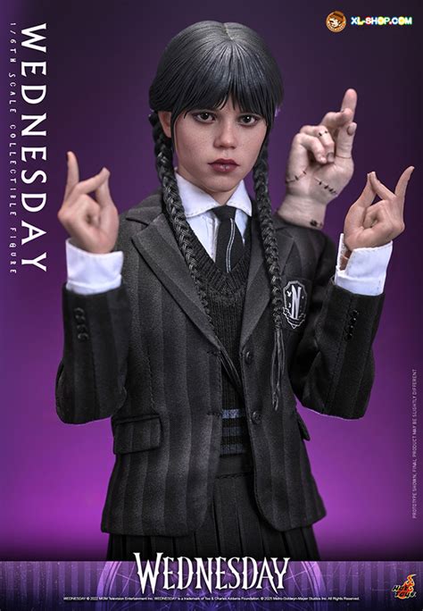 Hot Toys TMS135 Wednesday 1 6th Scale Wednesday Collectible Figure Ship Q4 2025 Q1 2026