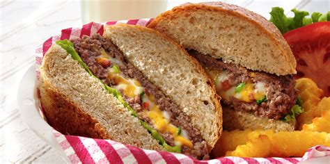 Stuffed Bacon Burger Recipe | Sargento® Shredded Double Cheddar Cheese