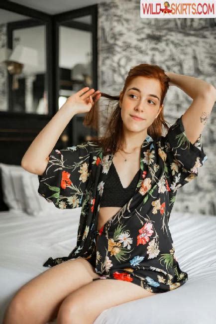 Lou Howard Nude Leaked Photos And Videos WildSkirts