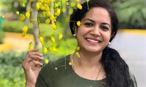 సింగర్‌ సునీత గురించి ఆ వార్తలు గాలి వార్తలే బుద్దిలేని వారి రాతలు