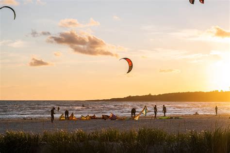 Débutez le kite surf cet été les conseils pour une initiation réussie