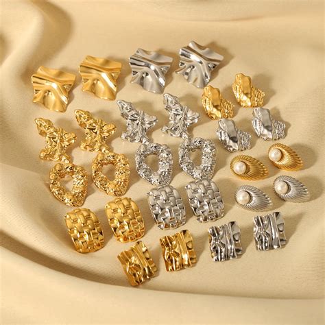 Vintage Geometric Shell Pearl Earrings 18k Gold Stainless Steel Hollow