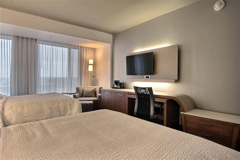 Quebec City Hotel Suites | Courtyard Quebec City