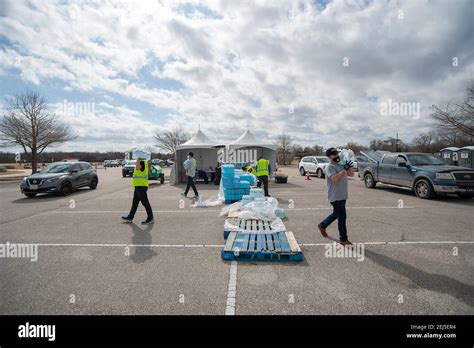 February 21 2021 Vehicles Wait In Line At The Onion Creek Soccer