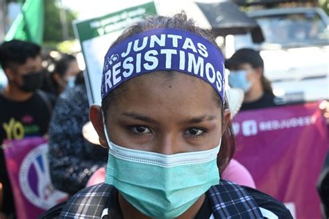 Aborto Considerado Um Dos Piores Crimes Em El Salvador Onde Mulheres