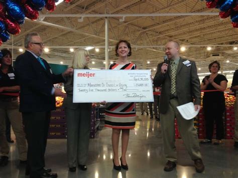 Manistee Meijer opens with community focus