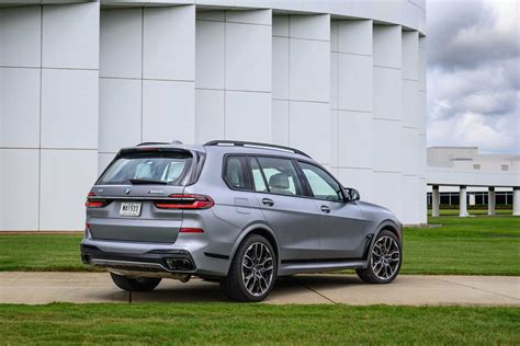 The New Bmw X7 On Location Palm Springs 102022
