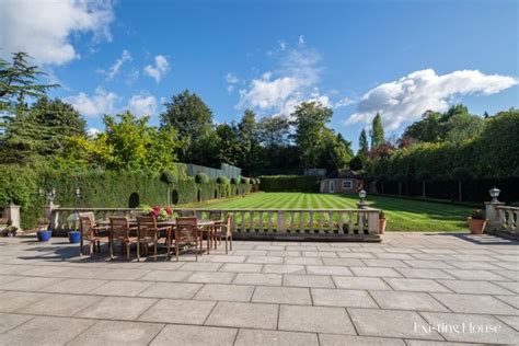 Winnington Road London N2 7 Bedroom Detached House For Sale