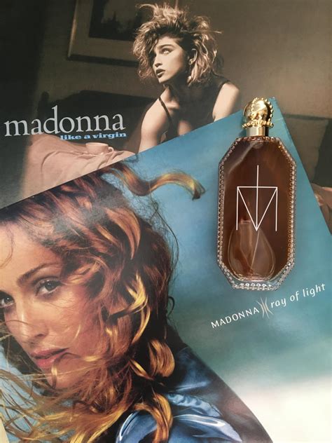 Truth or Dare by Madonna Naked Madonna perfume a fragrância Feminino 2012