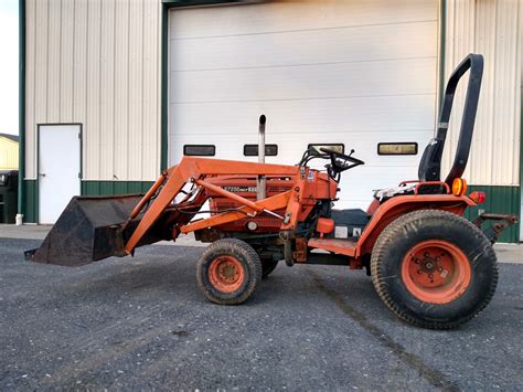 Kubota B7200