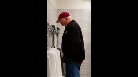 Grandpas Pissing 91 Minutes