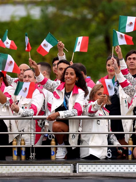 El Poderoso Significado Del Uniforme De Los Atletas Mexicanos En La