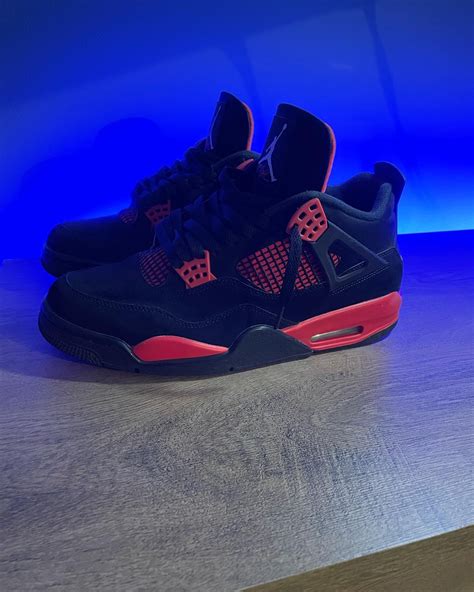 Jordan 4 Red Thunder Hypedro