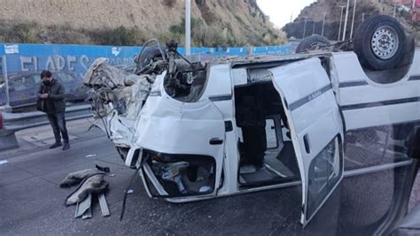 Dos Accidentes De Tránsito En La Autopista La Paz El Alto Dejan 14 Personas Heridas Anf