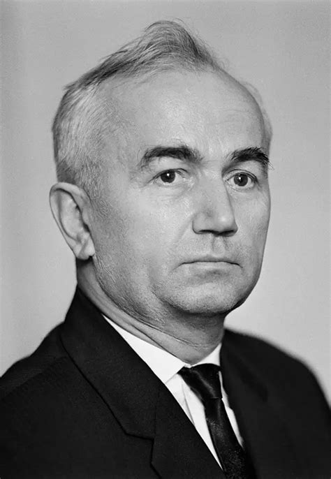 Верещагин Леонид Фёдорович. Большая российская энциклопедия