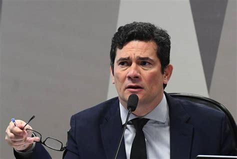 Moro Tenta Dar Li O De Moral Erra Sigla Do Enem E Vira Chacota Na Web