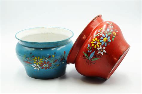 Spitoon 이미지 – 찾아보기 542 스톡 사진, 벡터 및 비디오 | Adobe Stock
