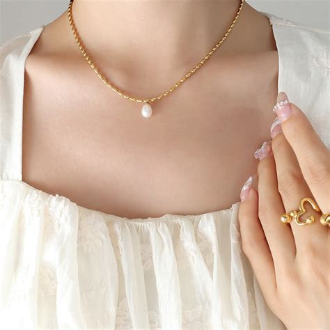 Collier Ras Du Cou En Acier Inoxydable Avec Chaîne De Perles En Or 18k