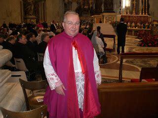 orbis catholicvs  magnificent mantelletta