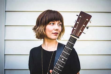 Review: Molly Tuttle Leans into Her Flatpicking Roots on the Brilliant ...