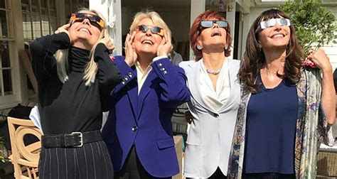 Diane Keaton Book Club Cast Have An Eclipse Viewing Party 2017