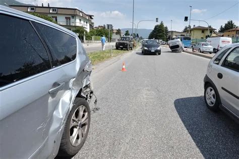 Incidente In Viale Europa Giornale Di Brescia