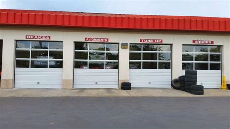 Clopay 524 - D & D Garage Doors