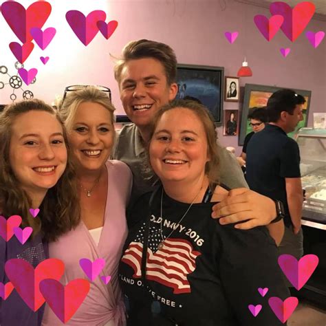 Phyllis Nichols-State Farm Agent - Where my Women who move the City at